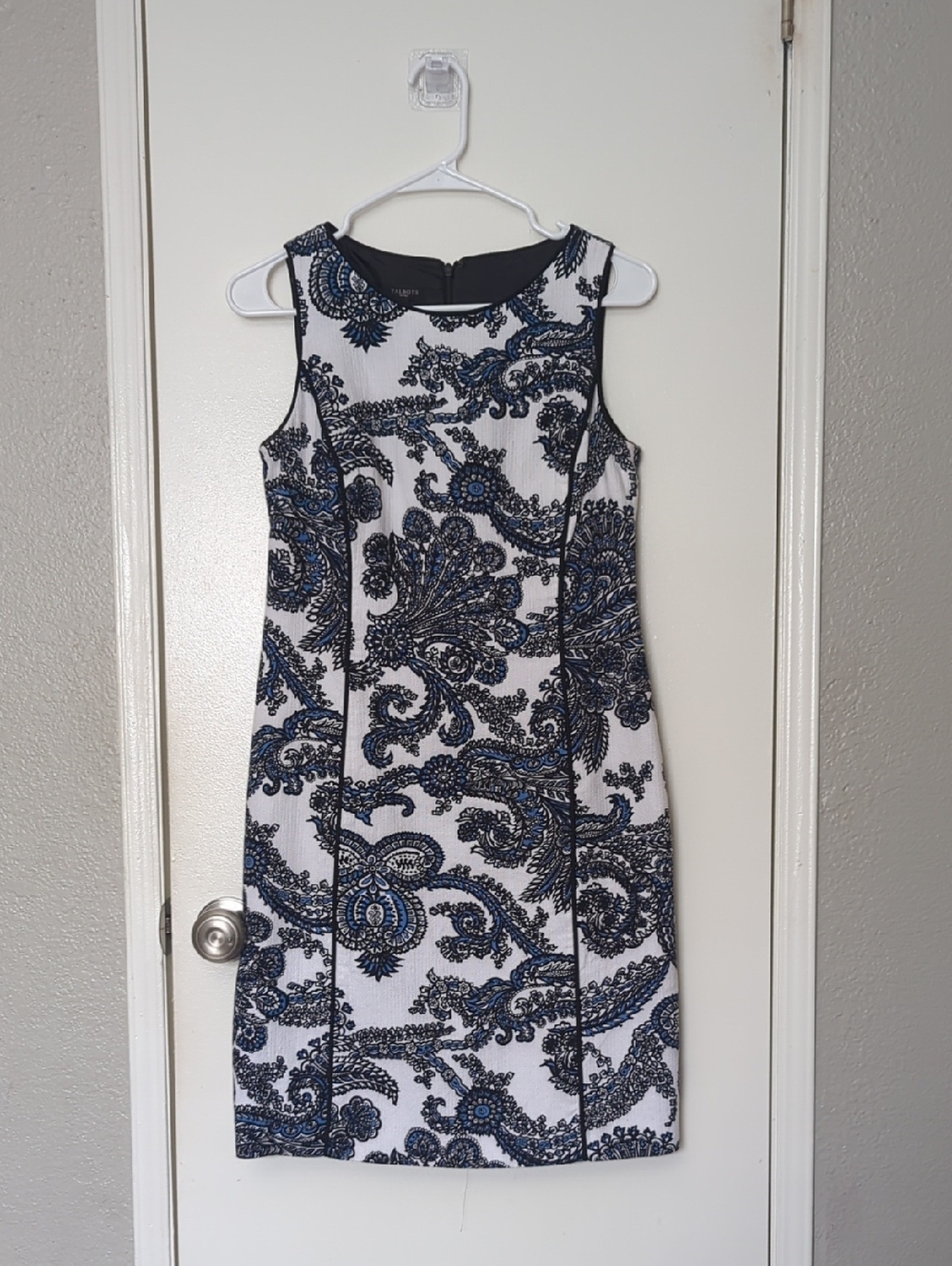 Talbots Petite 6 White and Navy Paisley Sheath Dress